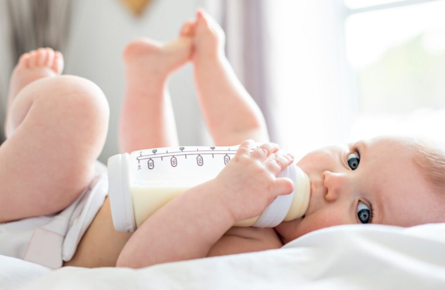 La manzanilla es adecuada para bebés y niños pequeños?