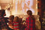 Volver a revivir tu infancia junto a tus pequeños y una de estas películas de Navidad es posible este año. Acompáñalas de un tazón de palomitas desde el sofá.