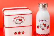 Botella y tupper de Hello Kitty