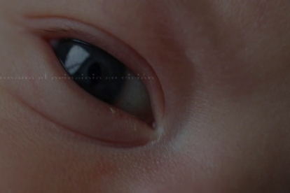 Si el recién nacido es frágil y delicado, no hay duda que sus pequeños ojos lo son aún más. Por lo tanto, necesitan de una serie de cuidados básicos, ya que la existencia de secreciones abundantes, así como algunas afecciones, pueden ser más comunes las primeras semanas de vida.