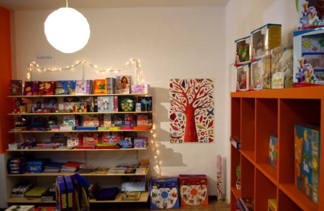 Librerías Infantiles con Encanto por España: Supertribus, Planes Mágicos