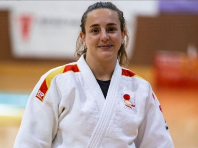 Cabas es cuatro veces campeona de España de Sambo y campeona y subcampeona de España Universitaria de Judo. Fuente: @defiende.te