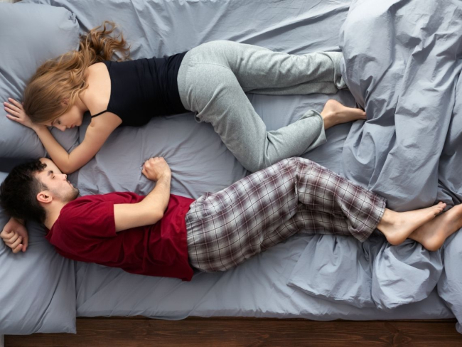 Estas son las mejores posturas para dormir en pareja